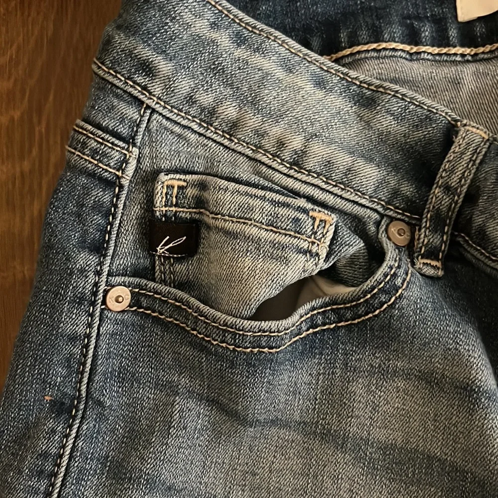 KanCan Ripped Knee Skinny Jeans - Picture 7 of 10